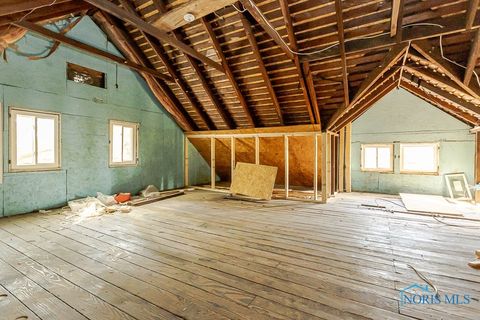 Tiny photo for 620 South Avenue, Toledo, OH 43609 (MLS # 6136673)