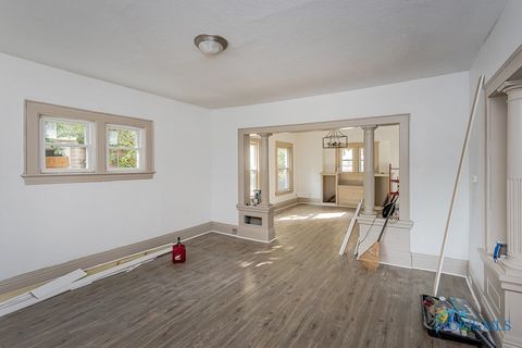 Tiny photo for 620 South Avenue, Toledo, OH 43609 (MLS # 6136673)