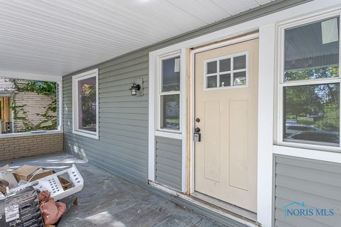Tiny photo for 620 South Avenue, Toledo, OH 43609 (MLS # 6136673)