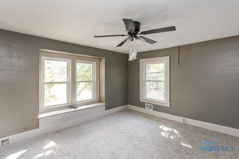 Tiny photo for 620 South Avenue, Toledo, OH 43609 (MLS # 6136673)