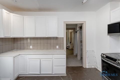 Tiny photo for 620 South Avenue, Toledo, OH 43609 (MLS # 6136673)