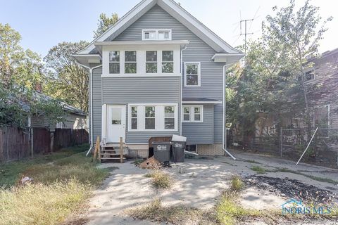 Tiny photo for 620 South Avenue, Toledo, OH 43609 (MLS # 6136673)