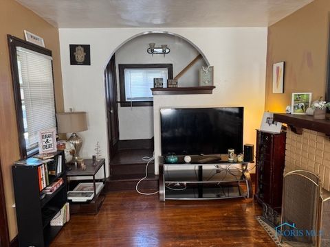 Tiny photo for 3250 Brigham Street, Toledo, OH 43608 (MLS # 6136583)