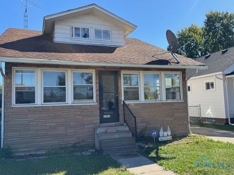 Photo of 3250 Brigham Street, Toledo, OH 43608 (MLS # 6136583)