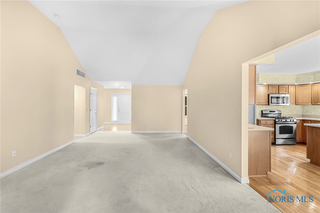 26347 W Wexford Drive, Perrysburg, Ohio image 10