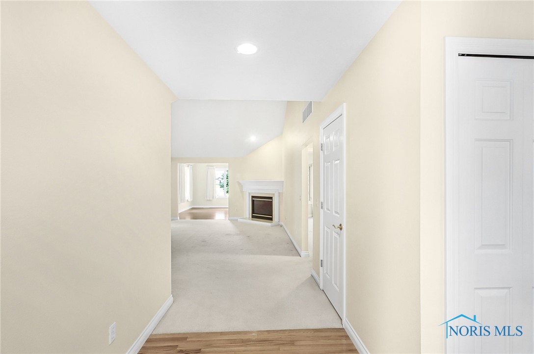 26347 W Wexford Drive, Perrysburg, Ohio image 6