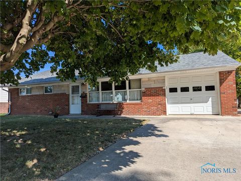 Photo of 300 Degroff Avenue, Archbold, OH 43502 (MLS # 6135979)