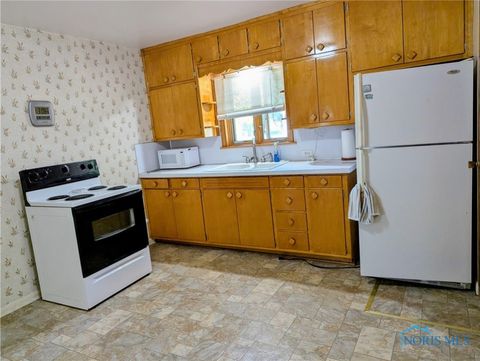 Tiny photo for 300 Degroff Avenue, Archbold, OH 43502 (MLS # 6135979)