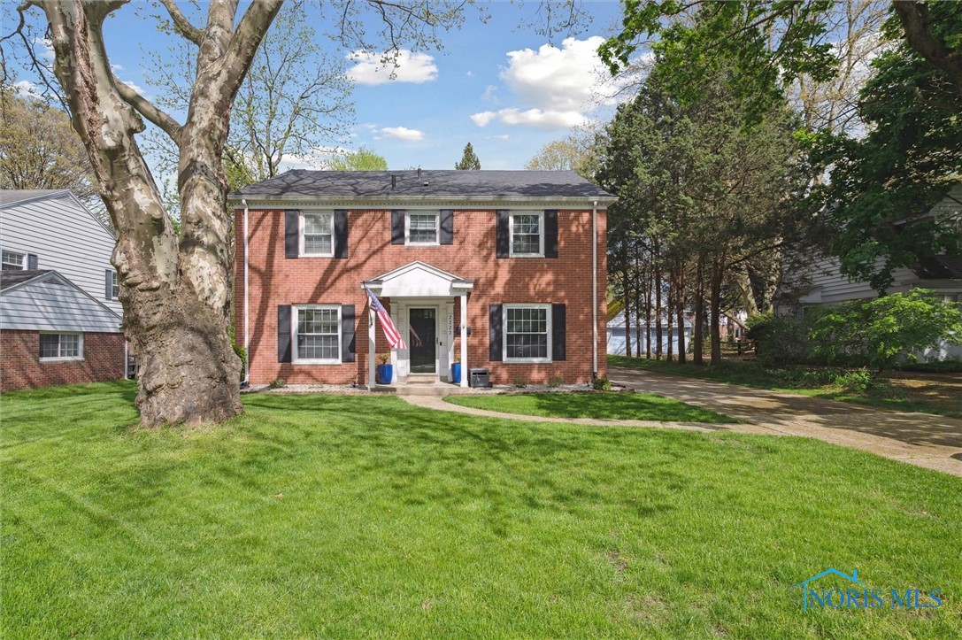 2222 Talmadge Road, Ottawa Hills, Ohio image 2
