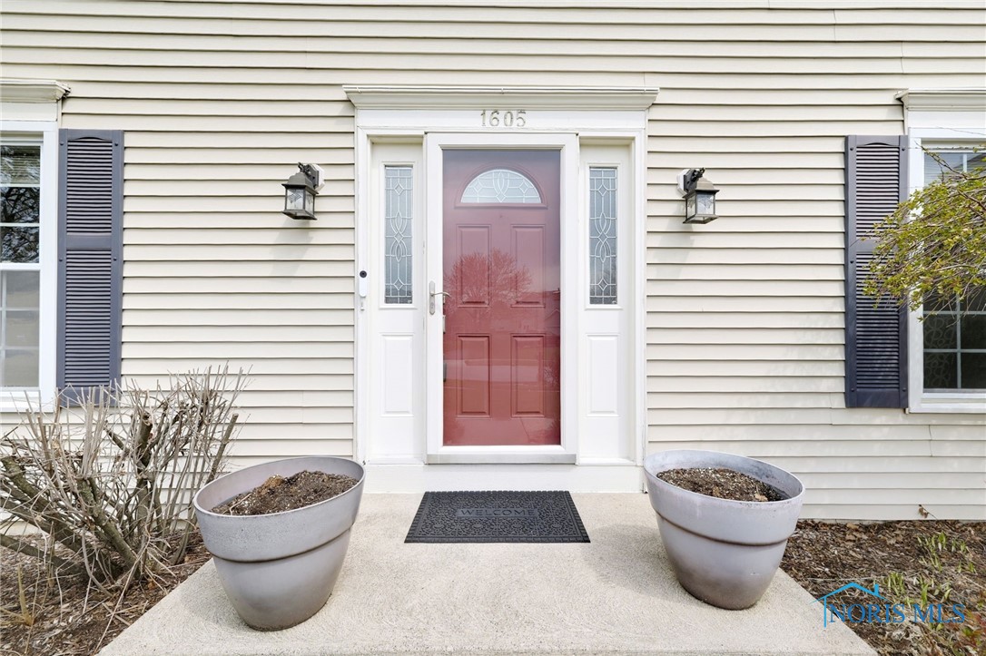 1605 Eaglecrest Road, Perrysburg, Ohio image 4