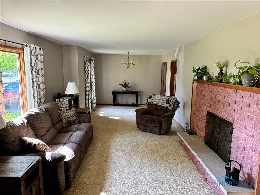 411 Oxford Drive, Bryan, Ohio image 4