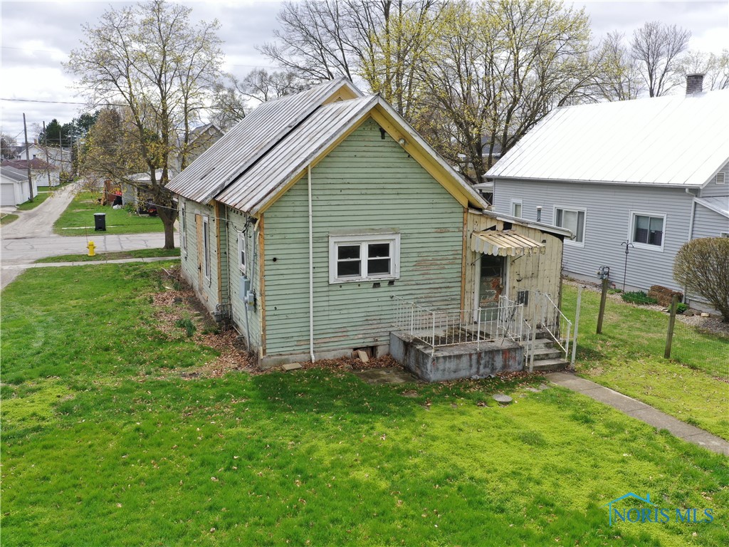 536 W Stone Street, Gibsonburg, Ohio image 7
