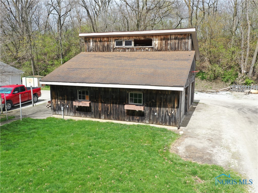 536 W Stone Street, Gibsonburg, Ohio image 3