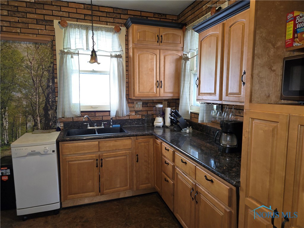 551 Woodsdale Avenue, Toledo, Ohio image 9