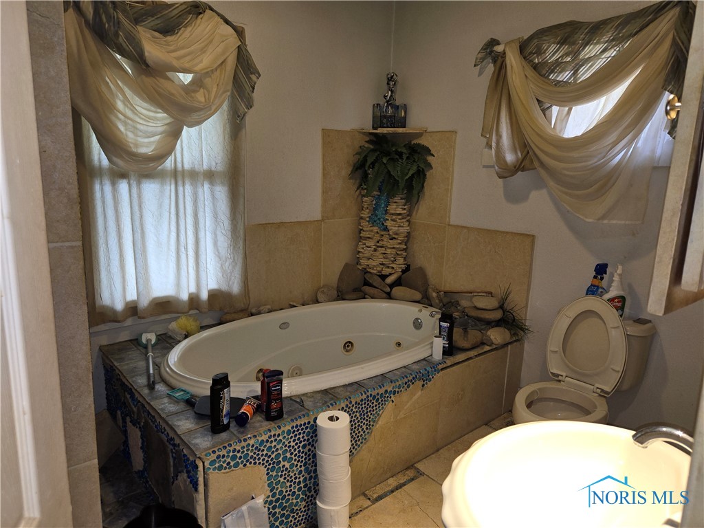 551 Woodsdale Avenue, Toledo, Ohio image 11