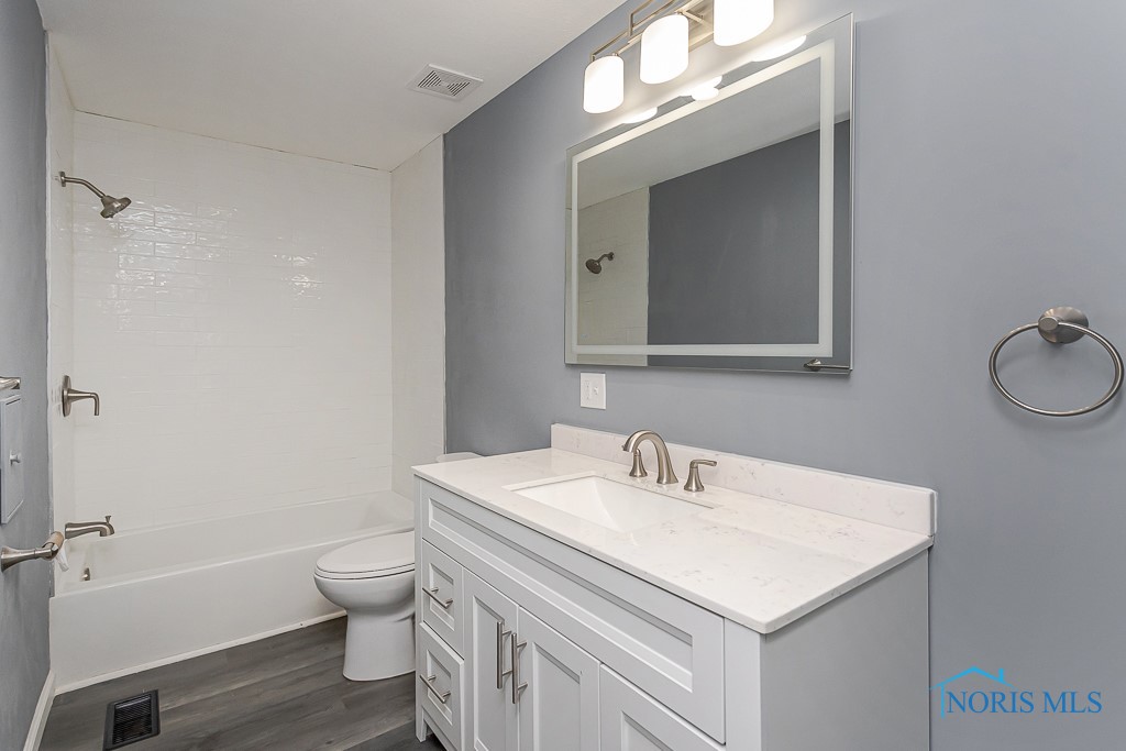 2509 Orchard Hills Boulevard, Toledo, Ohio image 31