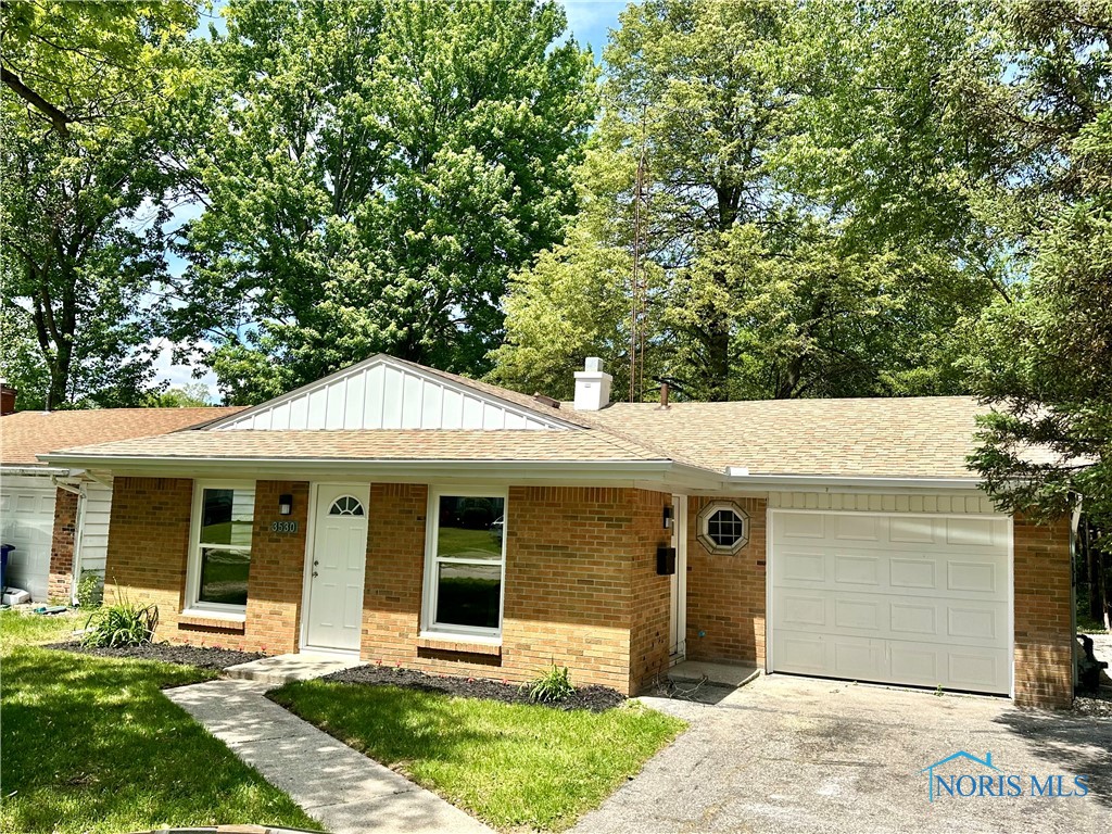 3530 Helene Court, Toledo, Ohio image 3