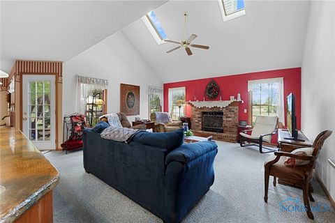 Tiny photo for 22059 W Bittersweet Lane, Curtice, OH 43412 (MLS # 6136826)