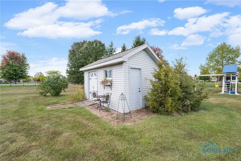 Tiny photo for 22059 W Bittersweet Lane, Curtice, OH 43412 (MLS # 6136826)