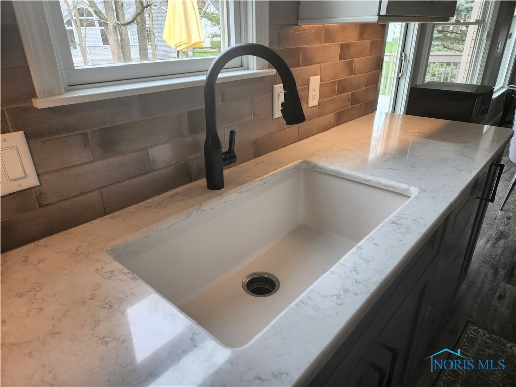 8126 Trent Lock Drive, Waterville, Ohio image 15