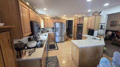 Tiny photo for 2321 Villa West Drive, Findlay, OH 45840 (MLS # 6136413)
