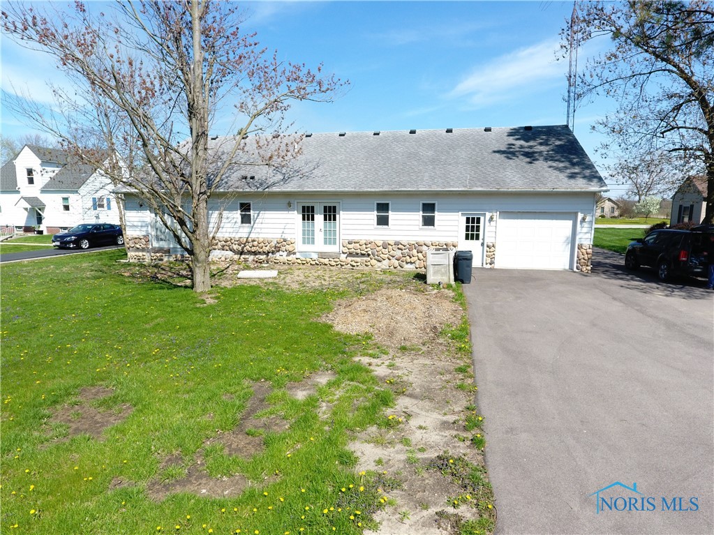 1704 N Genoa Clay Center Road #R, Genoa, Ohio image 1