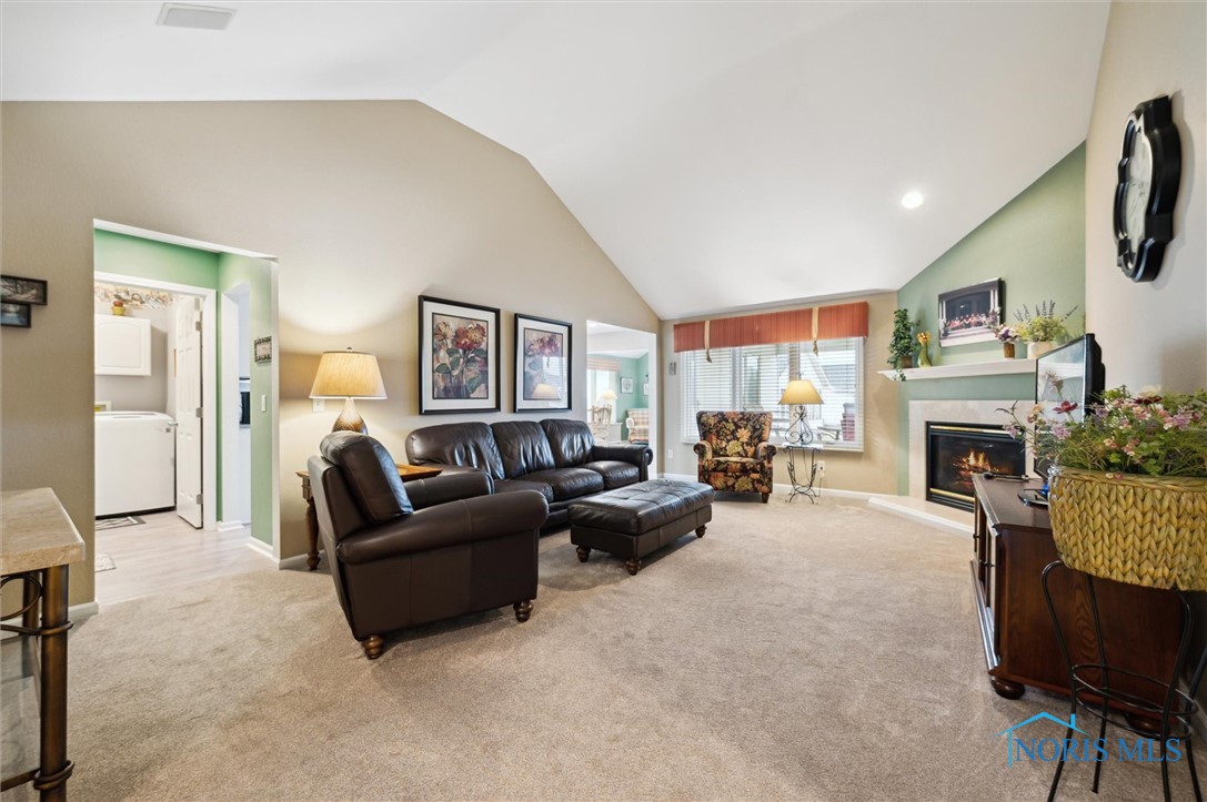 4611 W Blackstone Drive, Maumee, Ohio image 9
