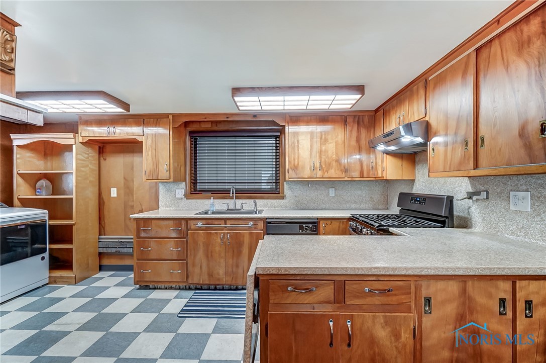 7149 Wales Road, Northwood, Ohio image 26