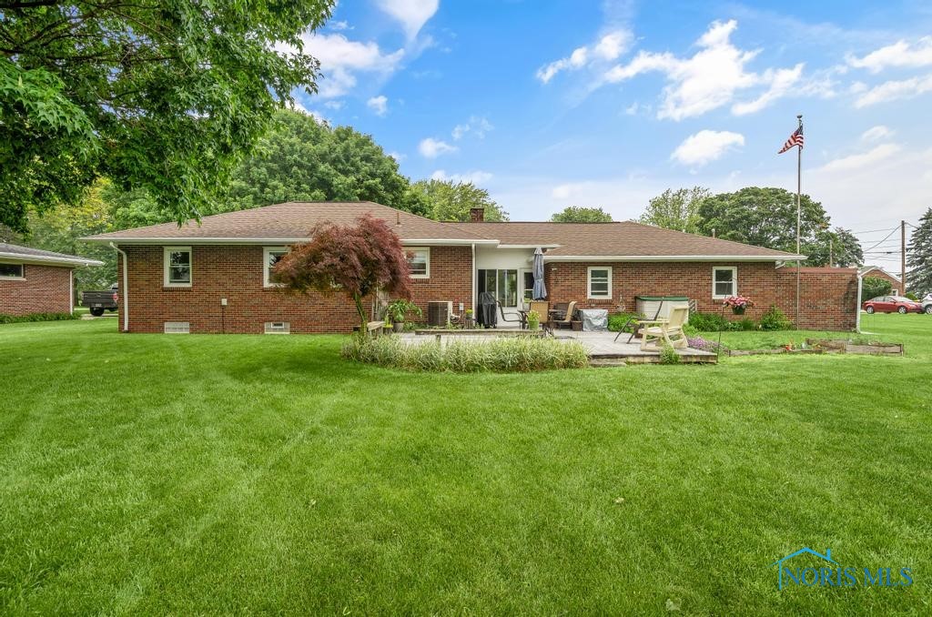 19016 W Orchard Drive, Elmore, Ohio image 47