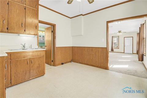 Tiny photo for 119 N Main Street, Walbridge, OH 43465 (MLS # 6136319)