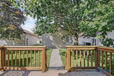 Tiny photo for 119 N Main Street, Walbridge, OH 43465 (MLS # 6136319)