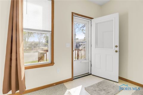 Tiny photo for 119 N Main Street, Walbridge, OH 43465 (MLS # 6136319)