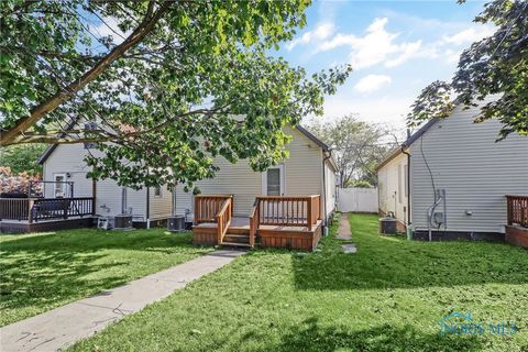 Tiny photo for 119 N Main Street, Walbridge, OH 43465 (MLS # 6136319)