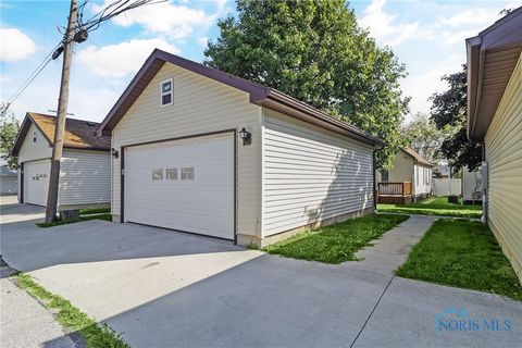 Tiny photo for 119 N Main Street, Walbridge, OH 43465 (MLS # 6136319)