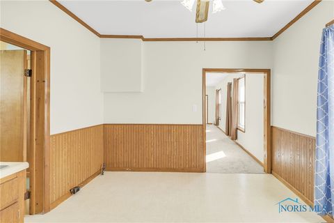 Tiny photo for 119 N Main Street, Walbridge, OH 43465 (MLS # 6136319)
