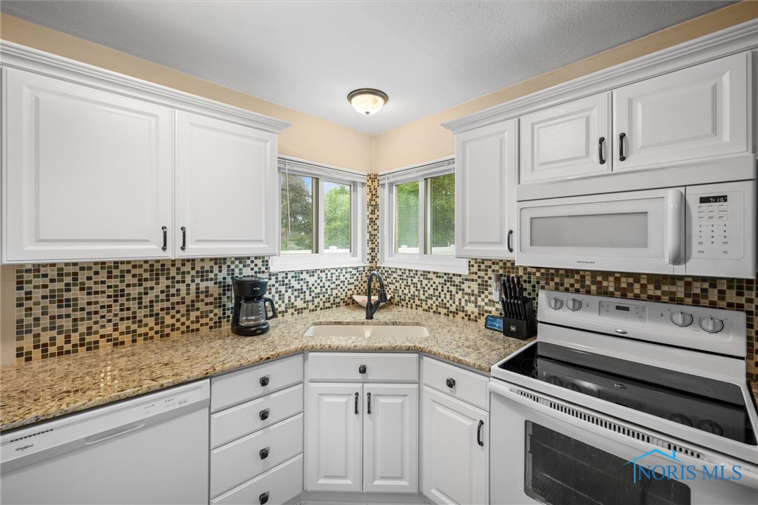 1636 Norcross Drive, Oregon, Ohio image 10