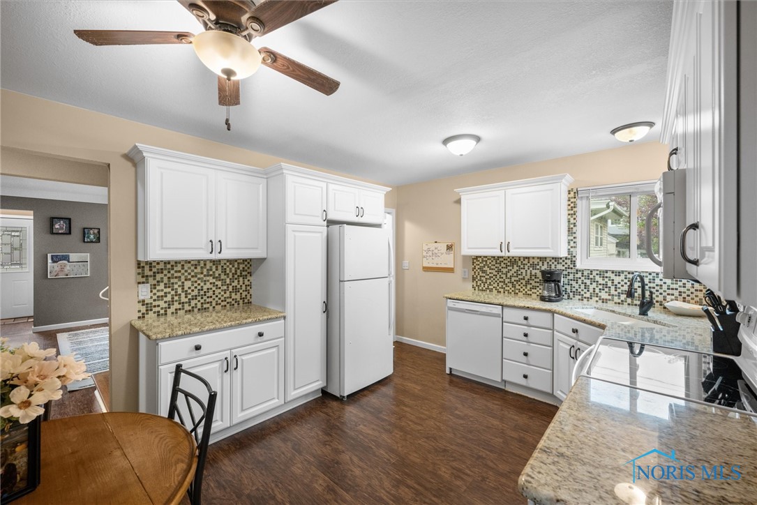 1636 Norcross Drive, Oregon, Ohio image 9