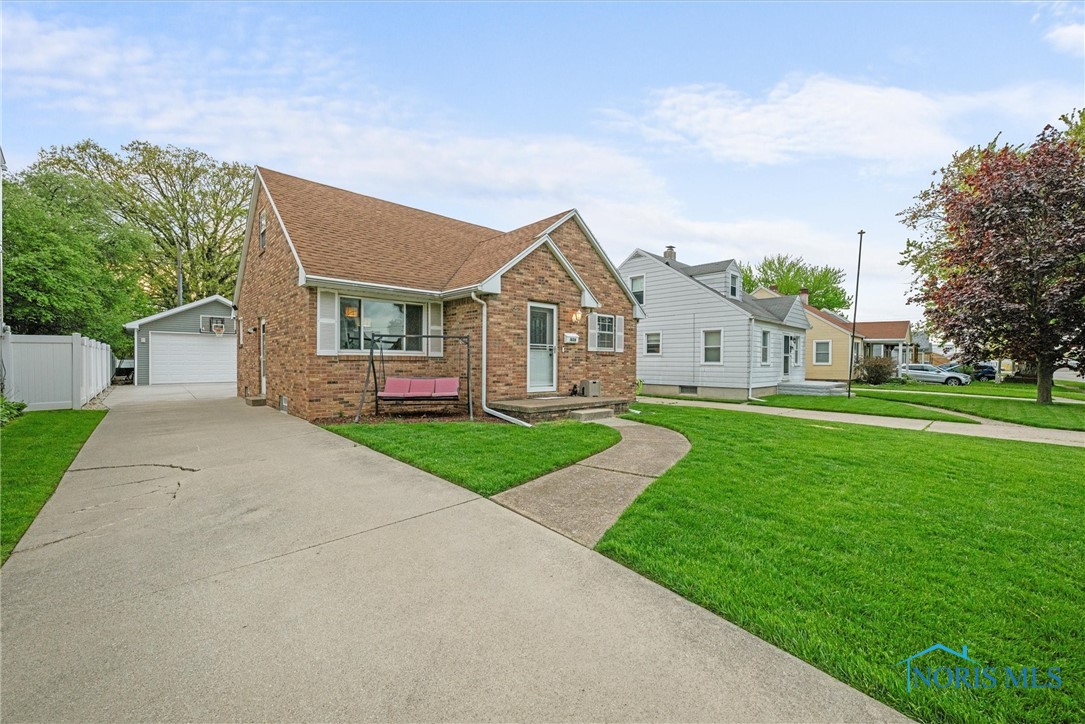 1636 Norcross Drive, Oregon, Ohio image 3