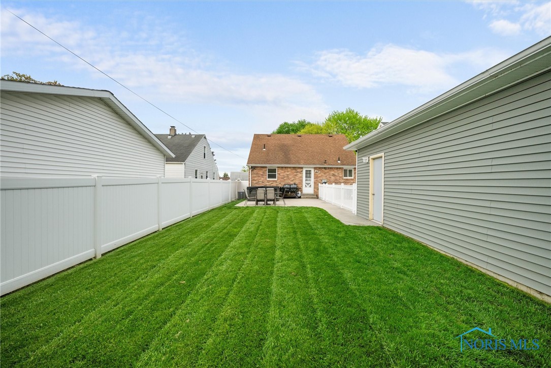 1636 Norcross Drive, Oregon, Ohio image 33