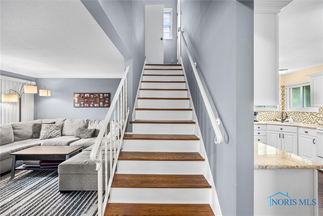 1636 Norcross Drive, Oregon, Ohio image 12