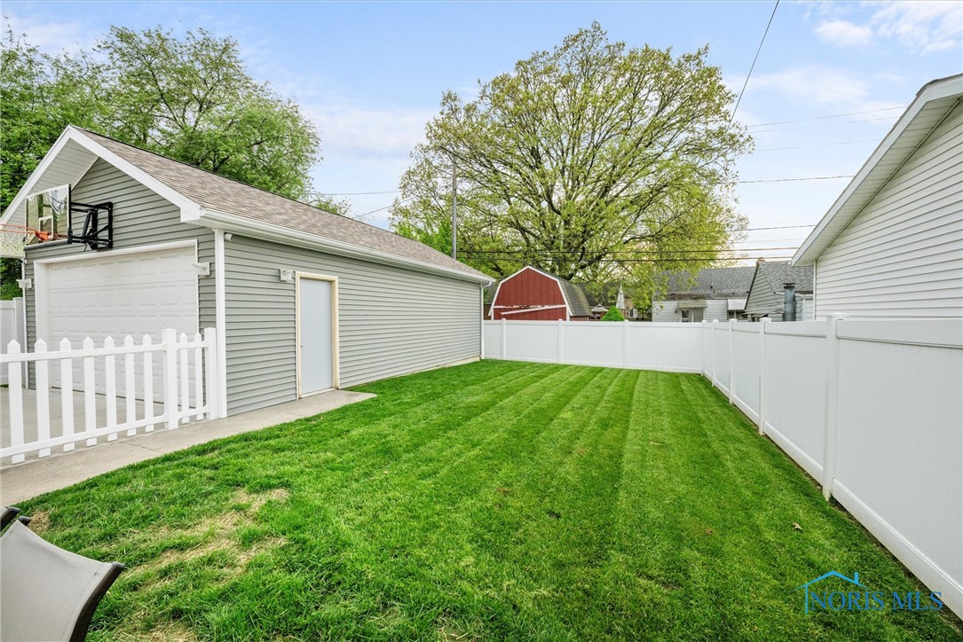 1636 Norcross Drive, Oregon, Ohio image 32