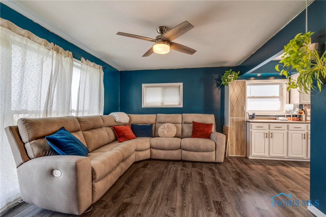555 W 9th Street, Perrysburg, Ohio image 11