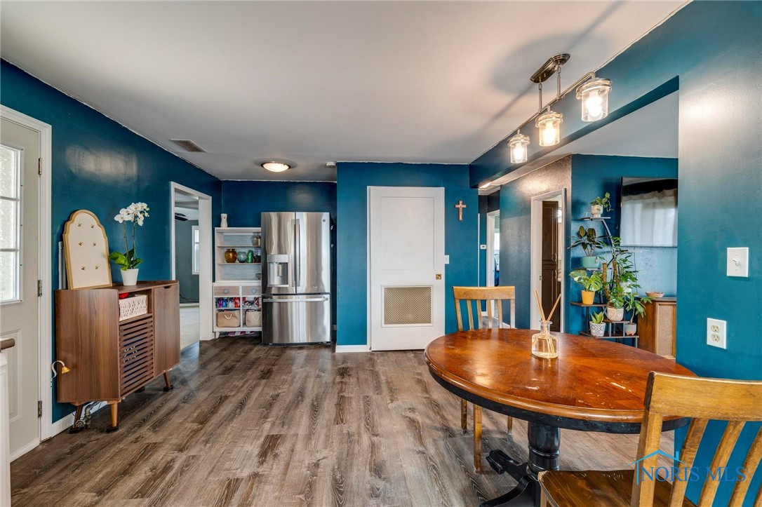 555 W 9th Street, Perrysburg, Ohio image 12