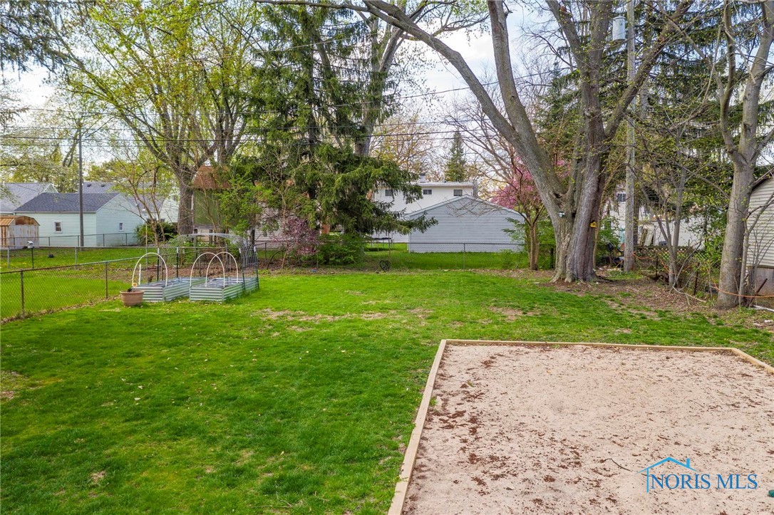 555 W 9th Street, Perrysburg, Ohio image 4