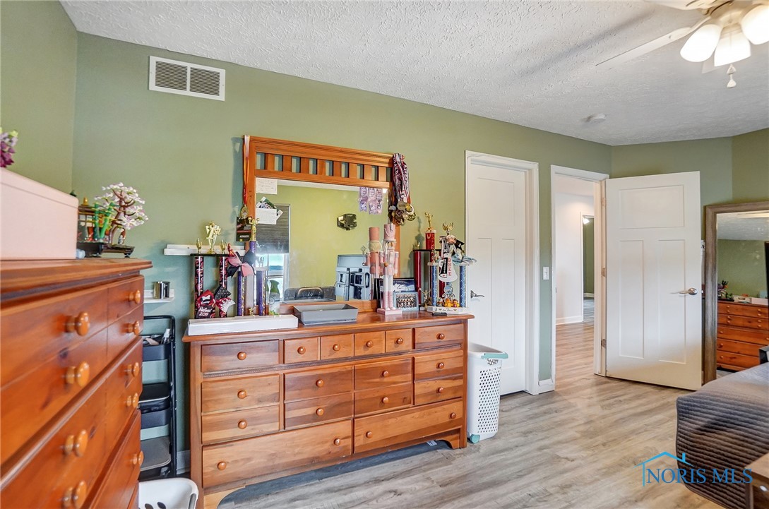 12825 Chickory Drive, Van Buren, Ohio image 30