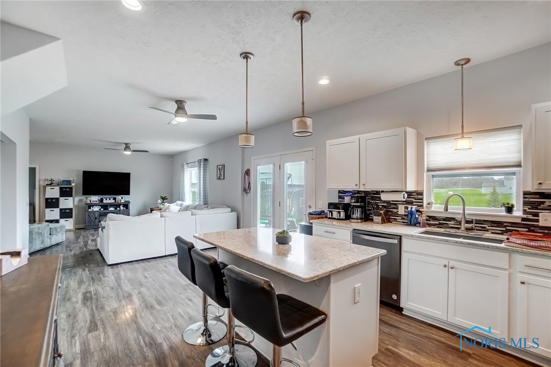 12825 Chickory Drive, Van Buren, Ohio image 12