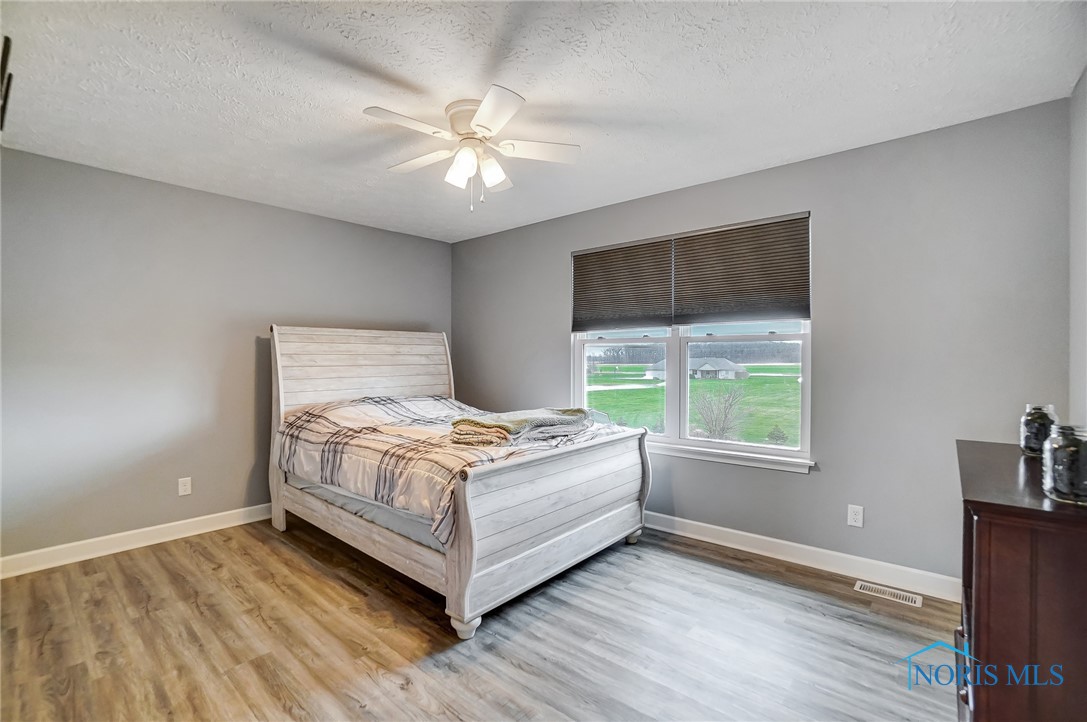 12825 Chickory Drive, Van Buren, Ohio image 27