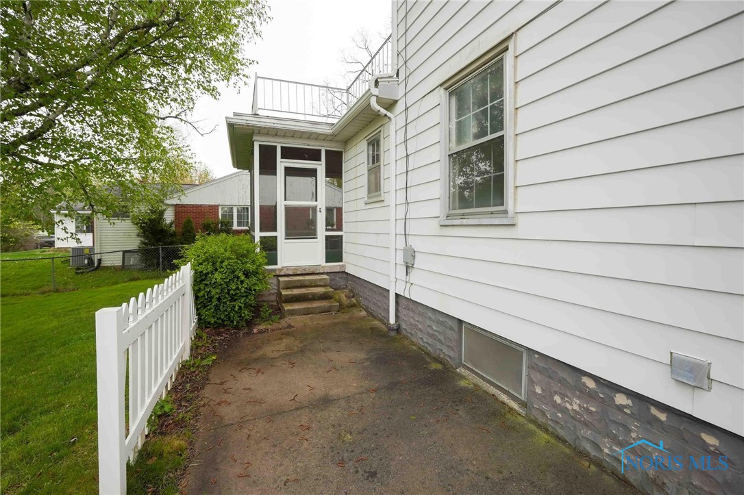 124 E Pearl Street, Findlay, Ohio image 6