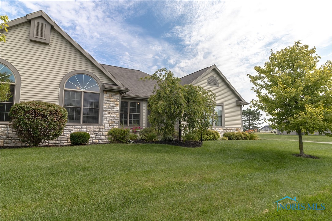 View Perrysburg, OH 43551 condo