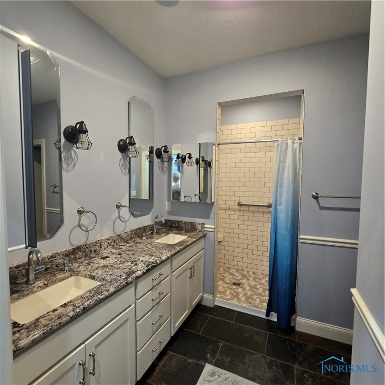 12535 S River Road, Grand Rapids, Ohio image 15
